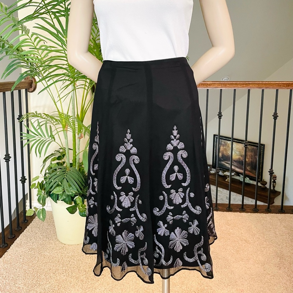 NWT Tahari Silk Chiffon Embroildered Skirt, US 6 $148